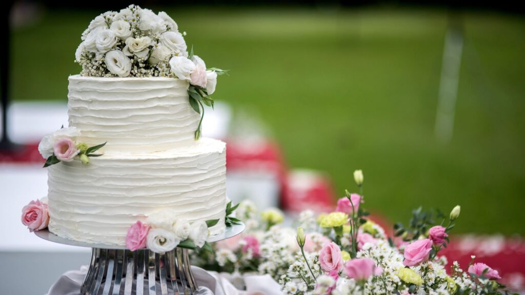 Come scegliere la perfetta torta nuziale